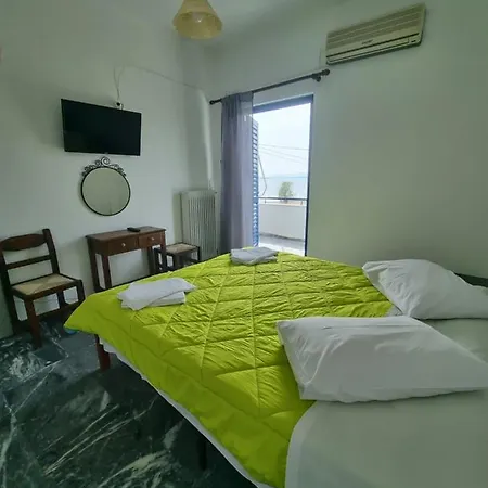 Lejlighedshotel To Kyma