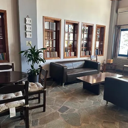 To Kyma 3* Amarynthos